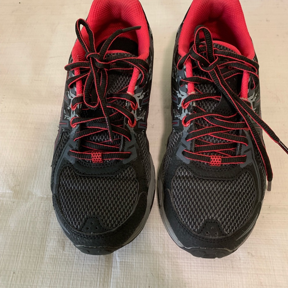 ASICS Women’s Gel-Venture 6 Running Shoes